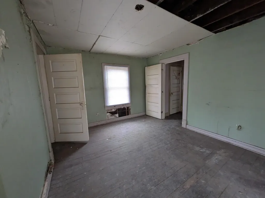 112 Lincoln Street Nicholasville KY 40356