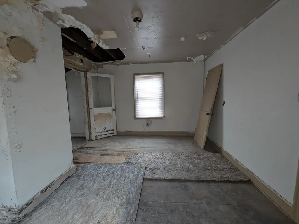 112 Lincoln Street Nicholasville KY 40356