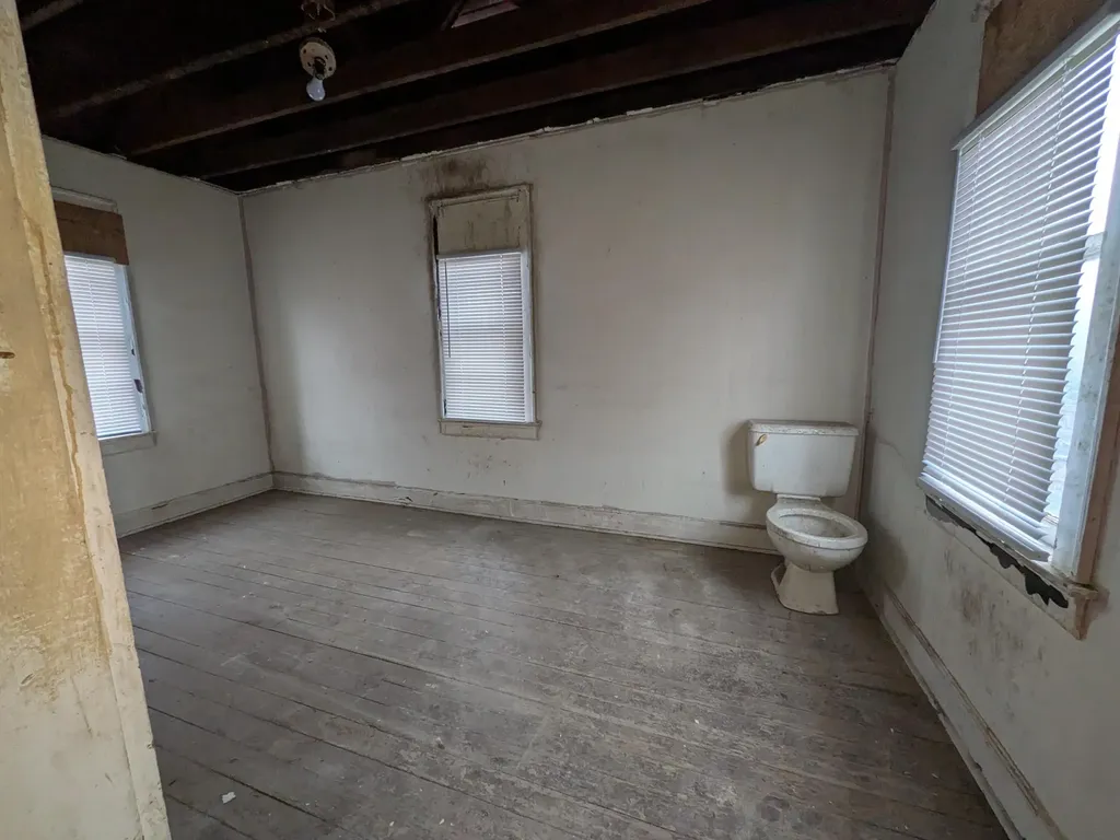 112 Lincoln Street Nicholasville KY 40356