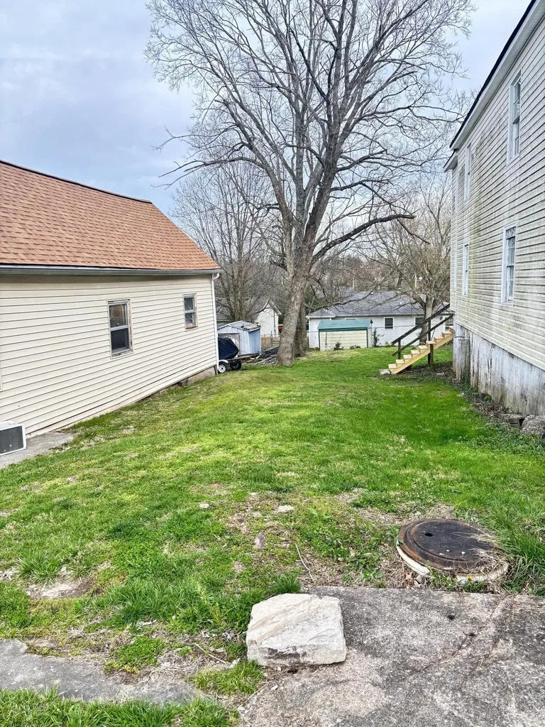 112 Lincoln Street Nicholasville KY 40356