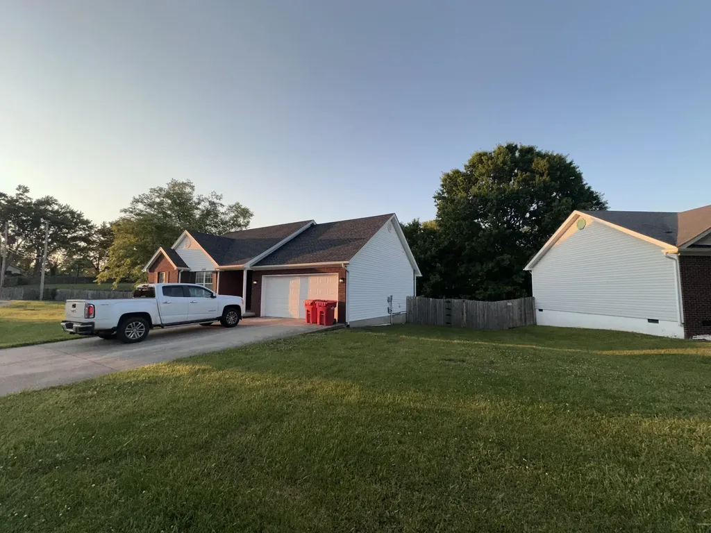 1109 Leathers Lane Frankfort KY 40601