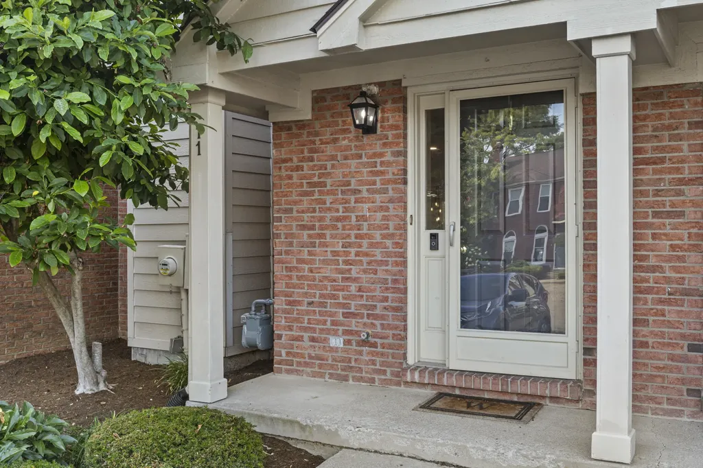 541 W Short Street Lexington KY 40507