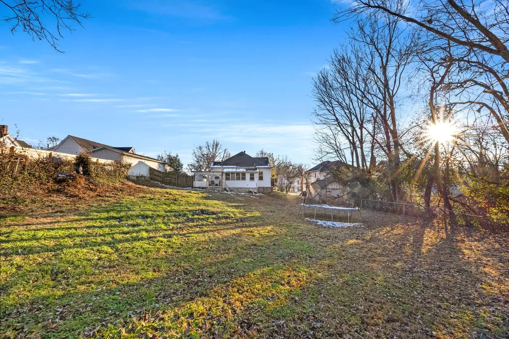 219 Holt Avenue Mt Sterling KY 40353