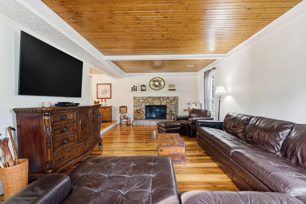385 Old Paris Pike Cynthiana KY 41031