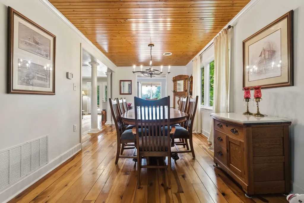 385 Old Paris Pike Cynthiana KY 41031