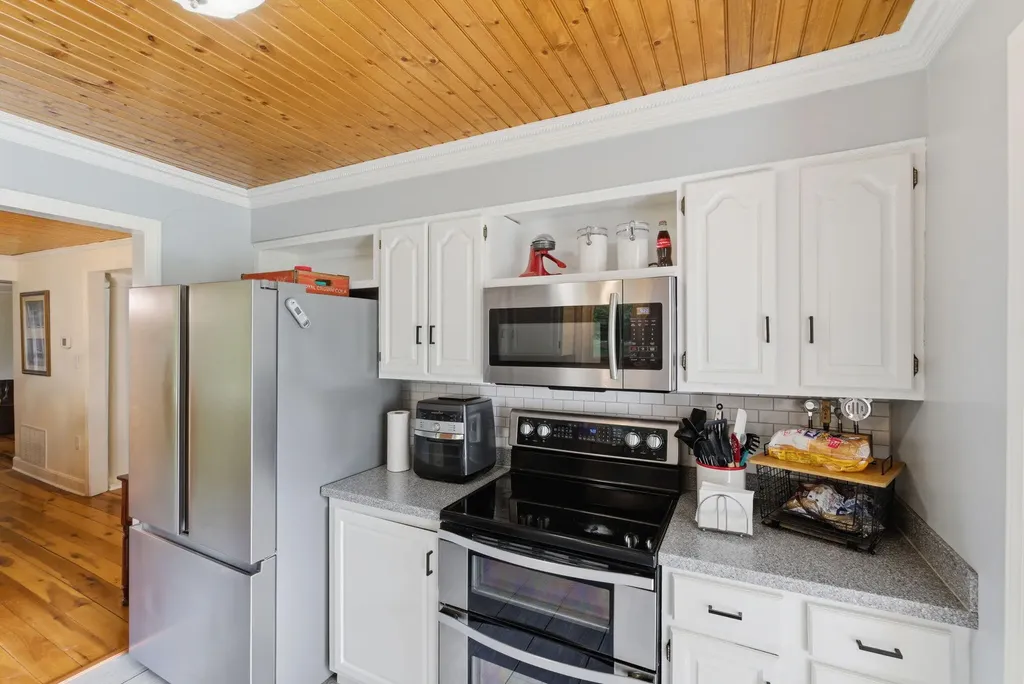 385 Old Paris Pike Cynthiana KY 41031
