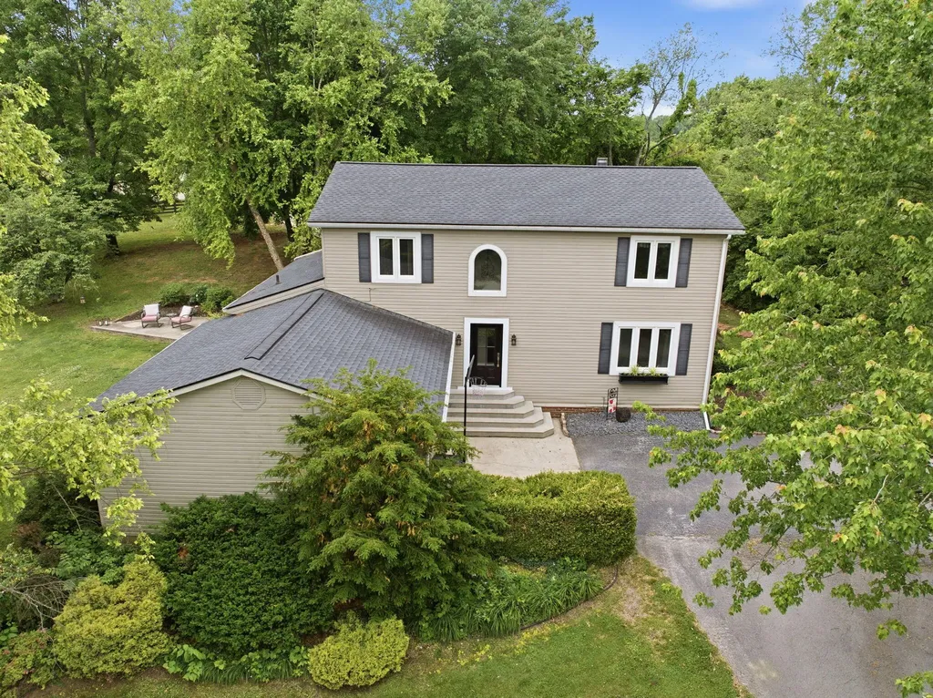 385 Old Paris Pike Cynthiana KY 41031