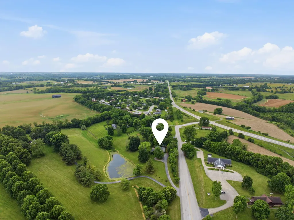 385 Old Paris Pike Cynthiana KY 41031
