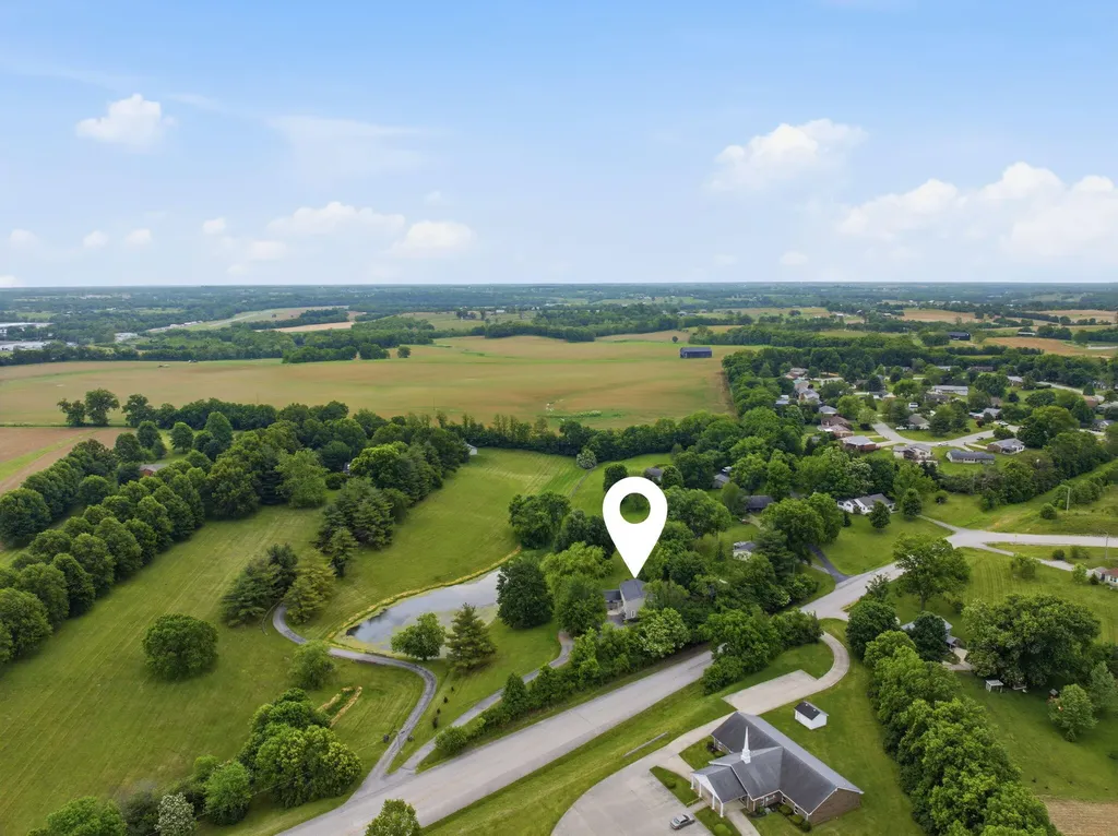 385 Old Paris Pike Cynthiana KY 41031