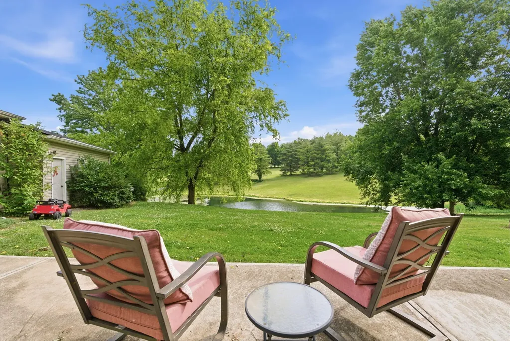 385 Old Paris Pike Cynthiana KY 41031