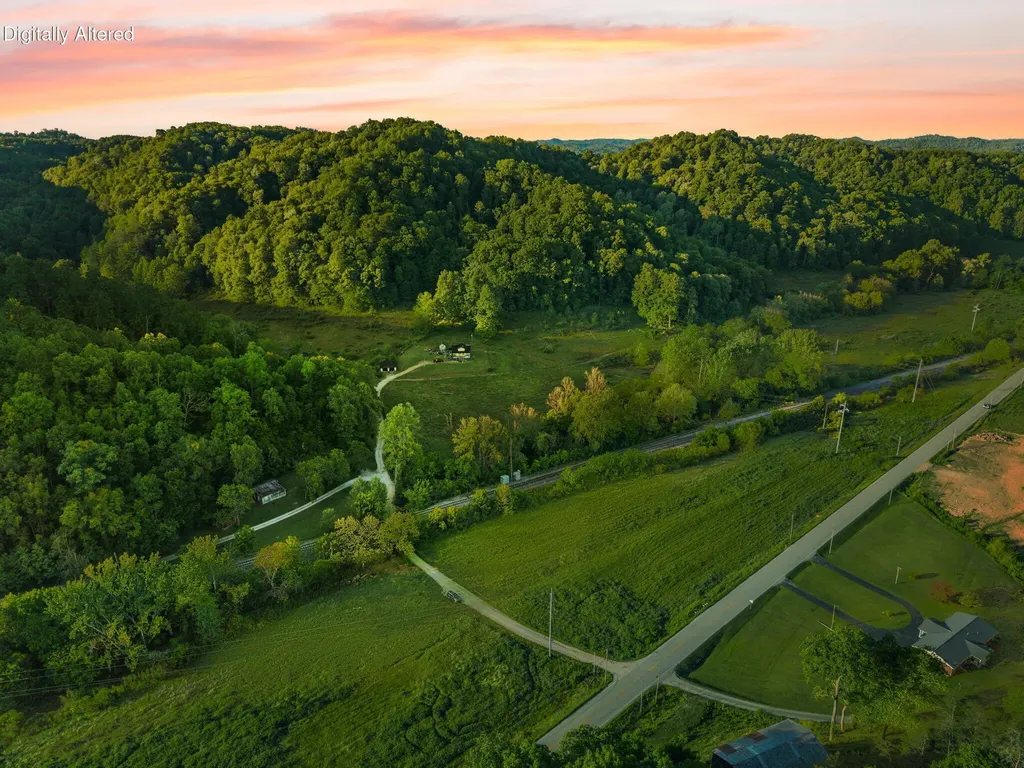 139 Burcham Fork Road Jackson KY 41339