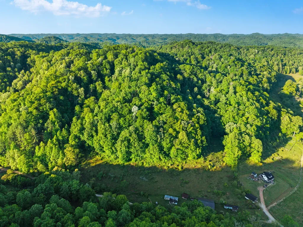 139 Burcham Fork Road Jackson KY 41339