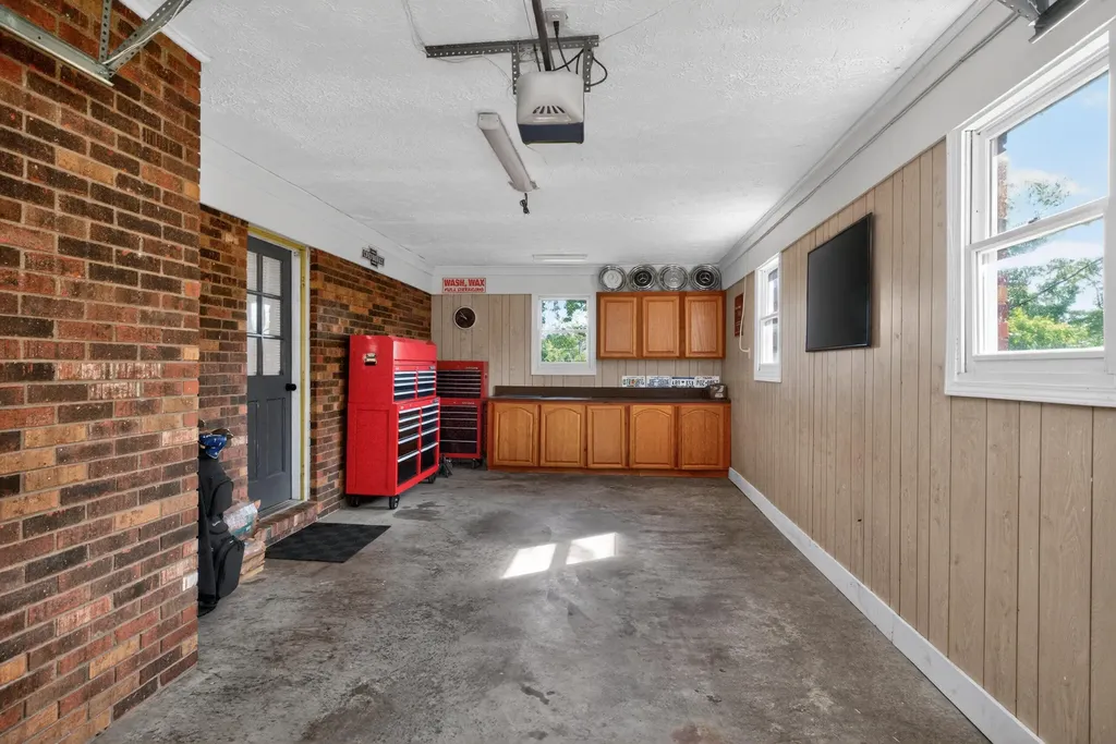13 Lakeview Drive Winchester KY 40391