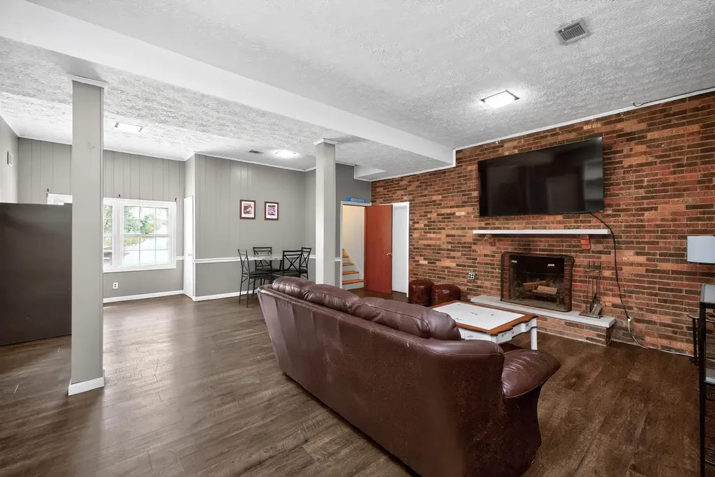 13 Lakeview Drive Winchester KY 40391