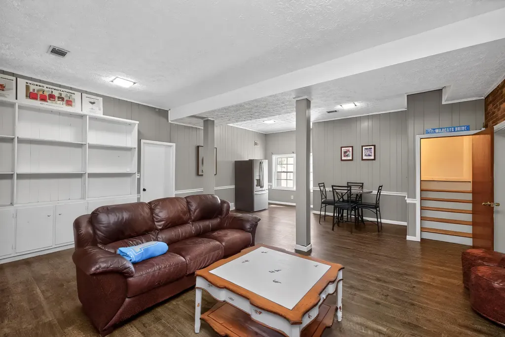 13 Lakeview Drive Winchester KY 40391