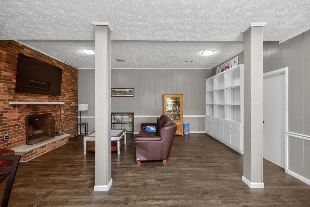 13 Lakeview Drive Winchester KY 40391