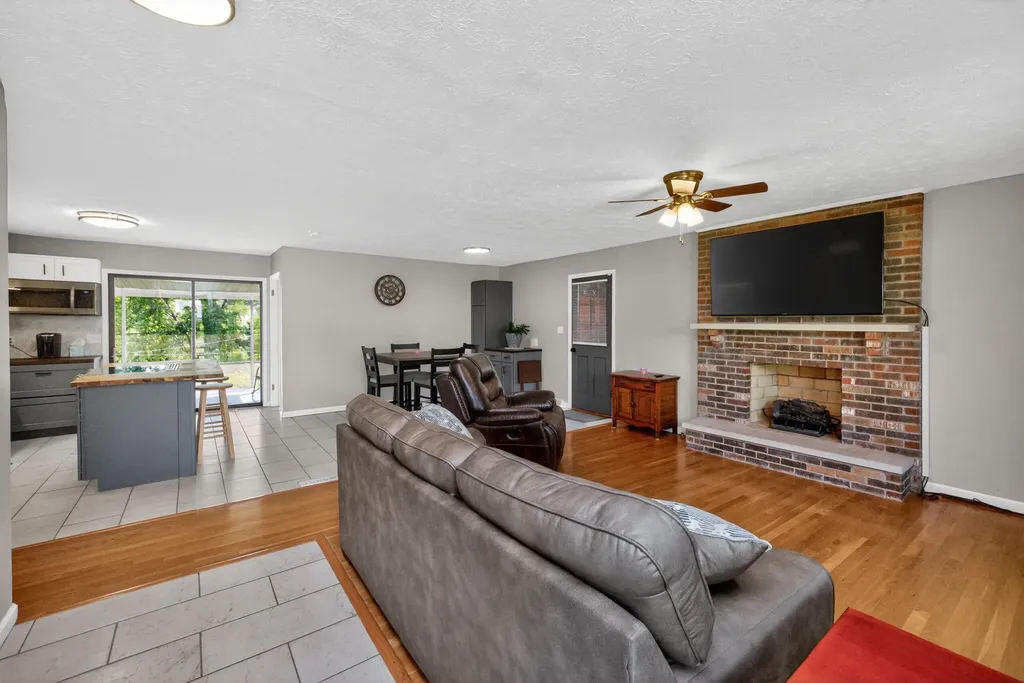 13 Lakeview Drive Winchester KY 40391