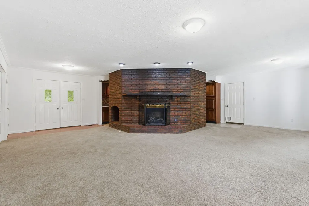 3828 Kentucky Highway 36 Cynthiana KY 41031