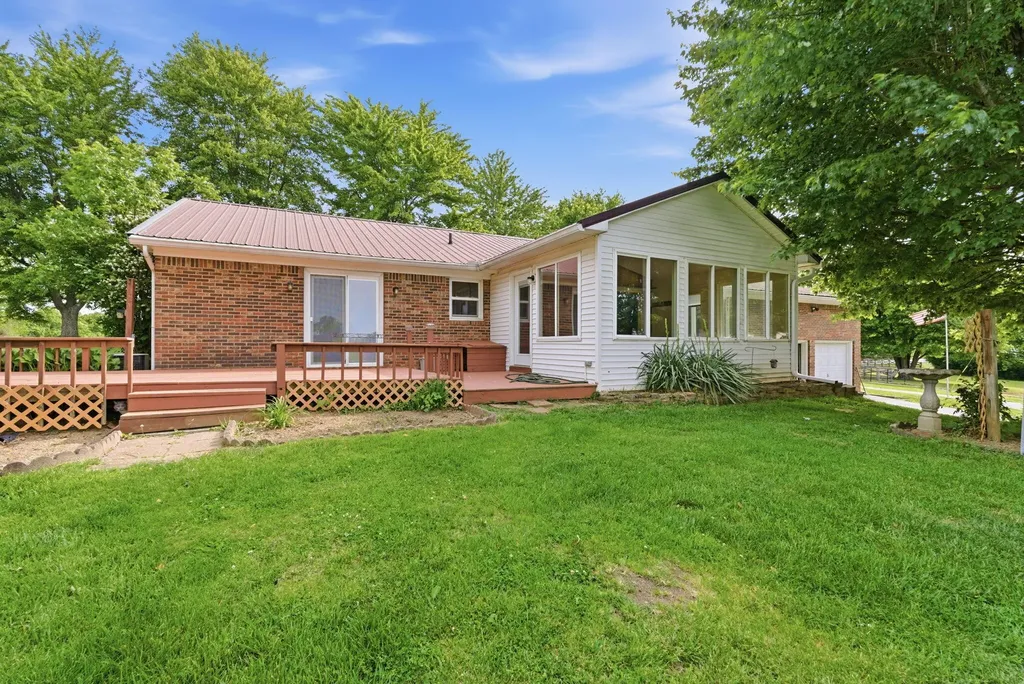 3828 Kentucky Highway 36 Cynthiana KY 41031