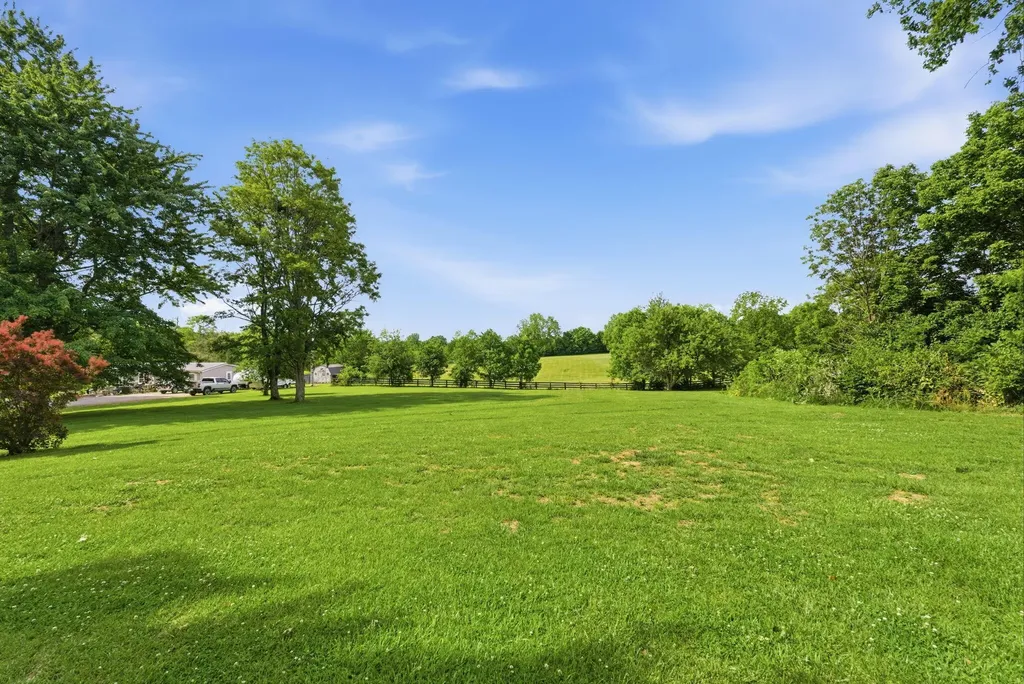 3828 Kentucky Highway 36 Cynthiana KY 41031