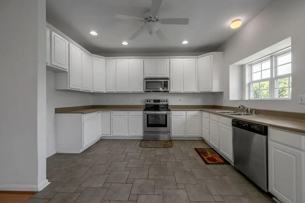 3769 Winthrop Drive Lexington KY 40514