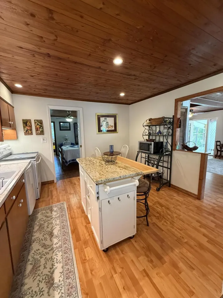 2023 Key 1383 Russell Springs KY 42642