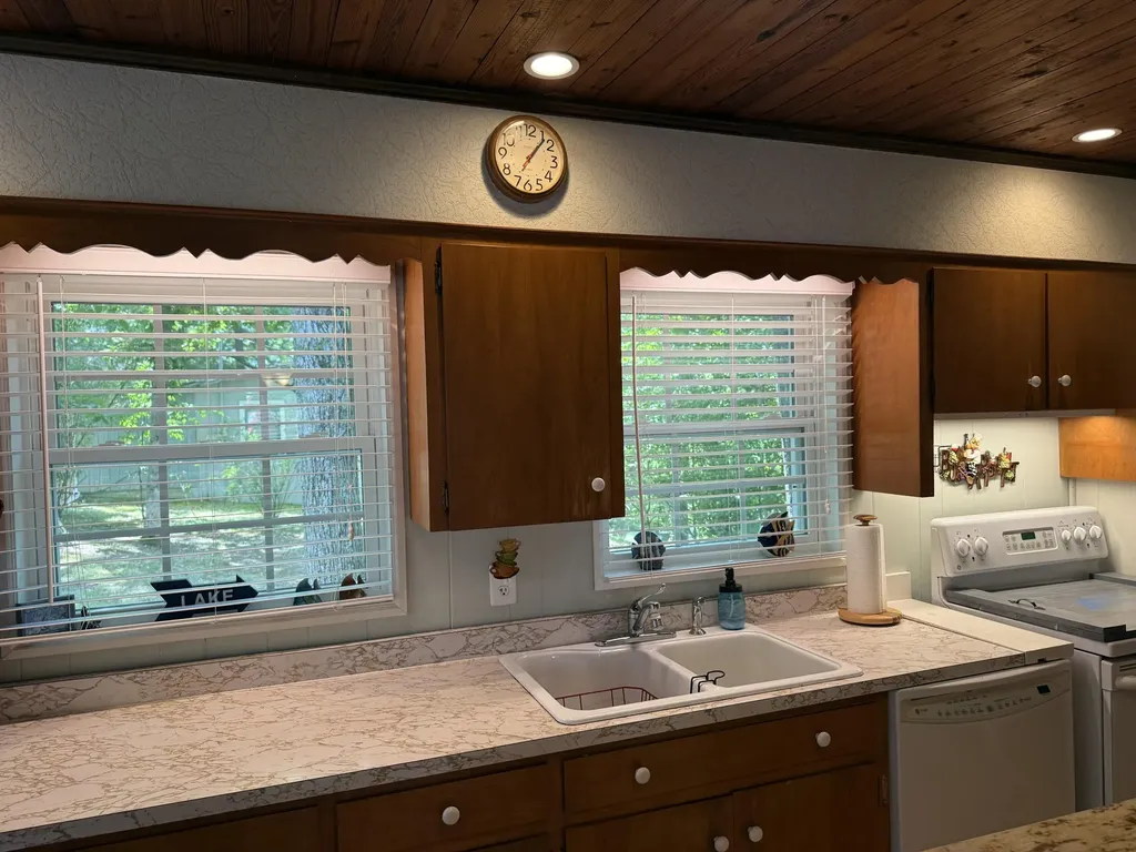 2023 Key 1383 Russell Springs KY 42642
