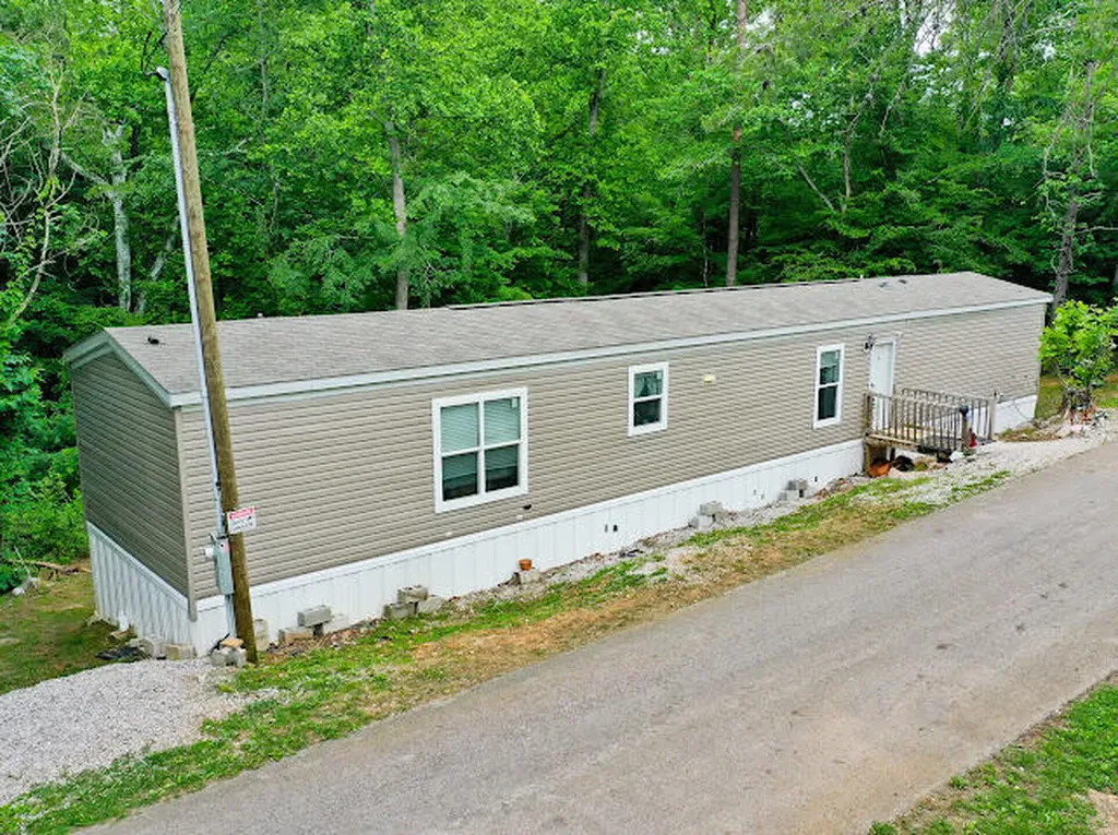 536 Stone Gate Drive Burnside KY 42519