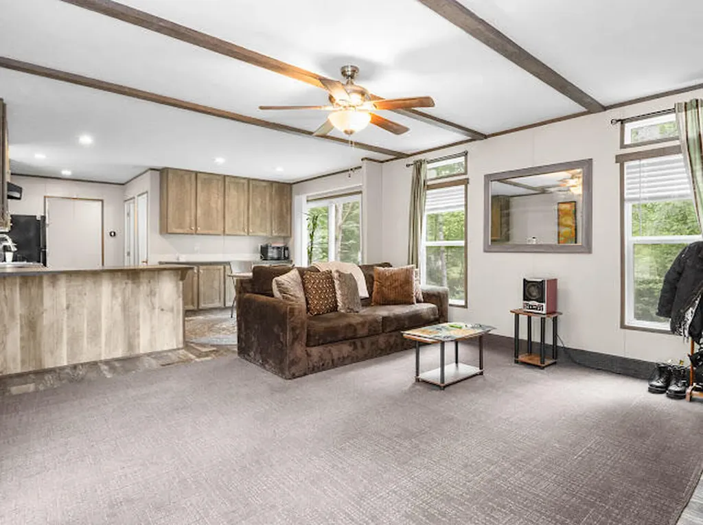 536 Stone Gate Drive Burnside KY 42519