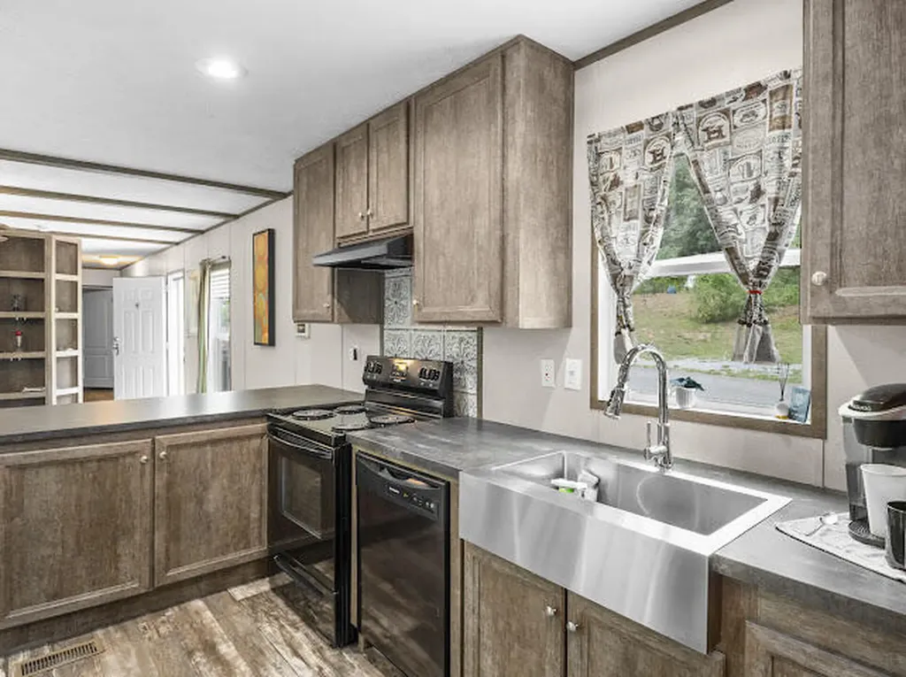 536 Stone Gate Drive Burnside KY 42519