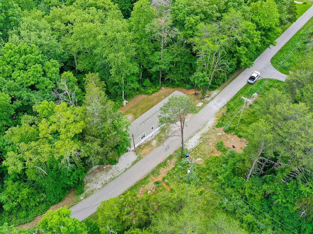 536 Stone Gate Drive Burnside KY 42519
