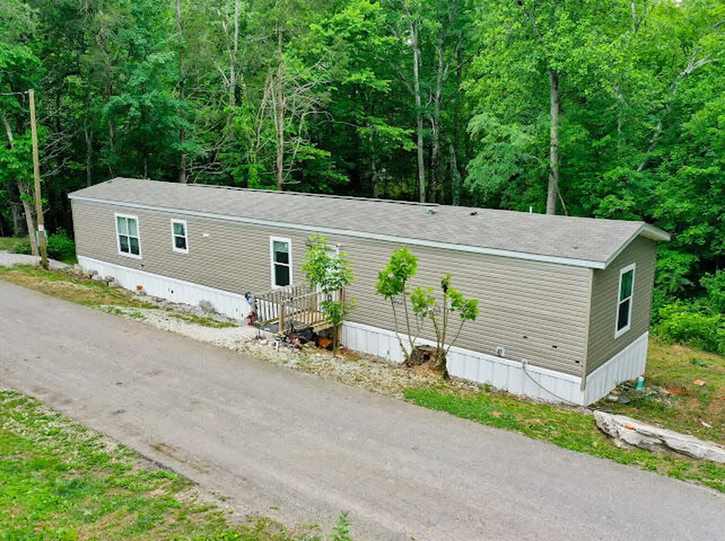 536 Stone Gate Drive Burnside KY 42519