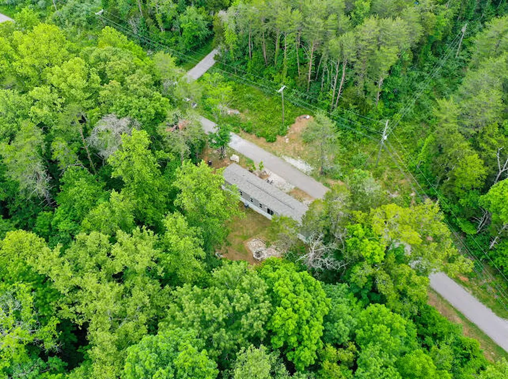 536 Stone Gate Drive Burnside KY 42519