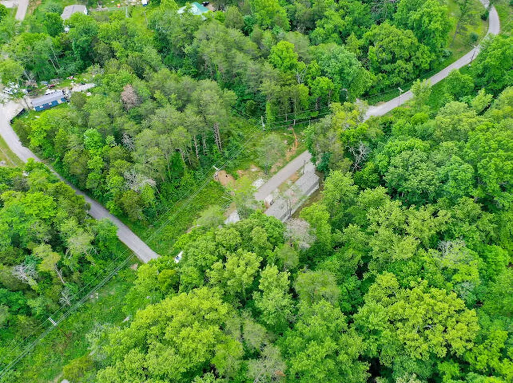 536 Stone Gate Drive Burnside KY 42519
