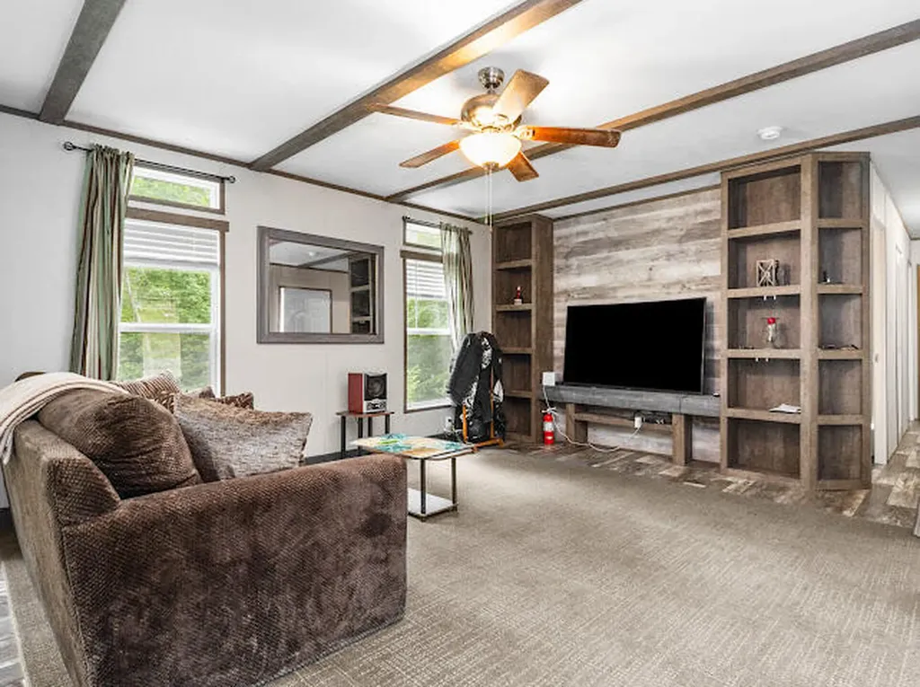 536 Stone Gate Drive Burnside KY 42519