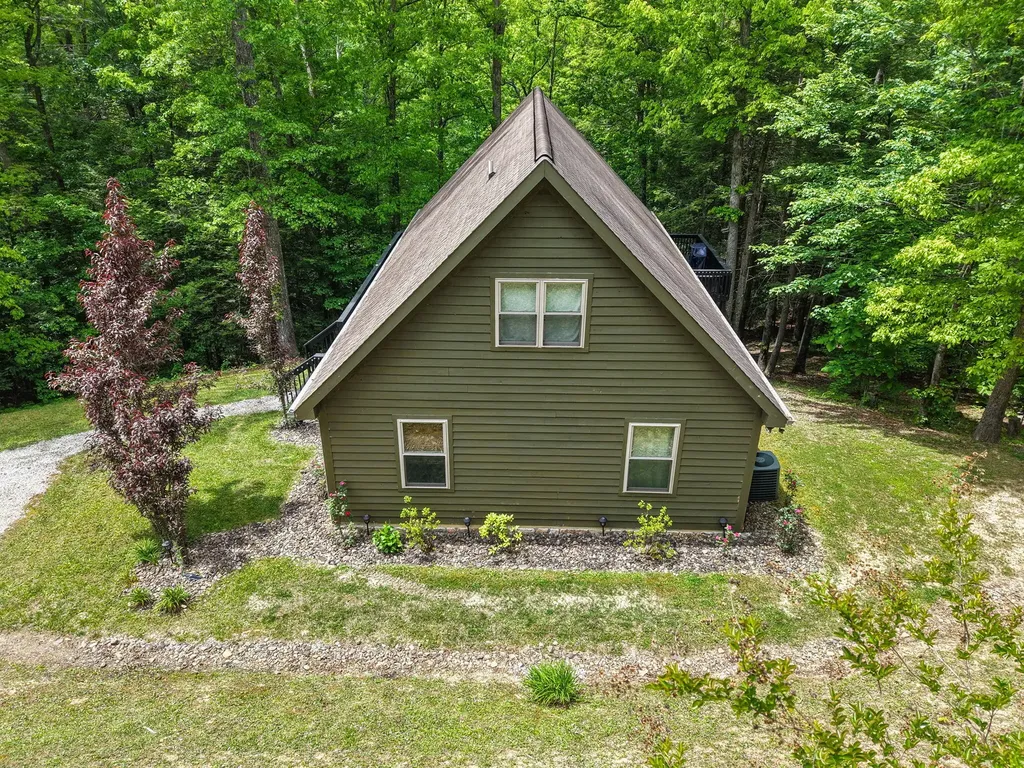 316 Wood View Drive East Bernstadt KY 40729
