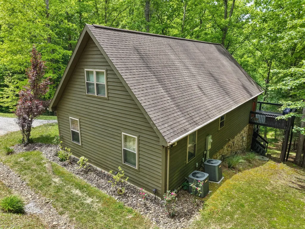 316 Wood View Drive East Bernstadt KY 40729
