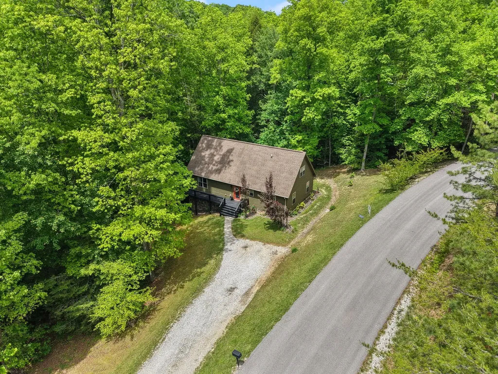 316 Wood View Drive East Bernstadt KY 40729