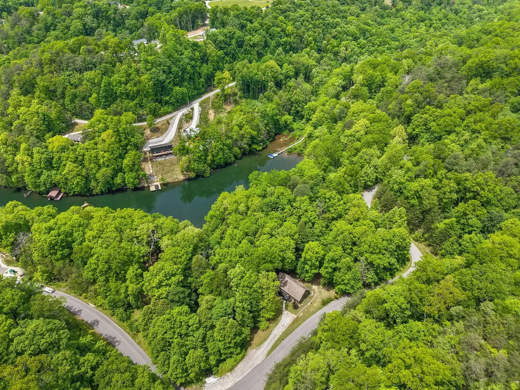 316 Wood View Drive East Bernstadt KY 40729