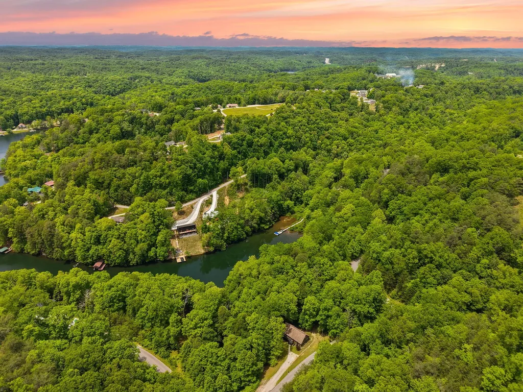 316 Wood View Drive East Bernstadt KY 40729