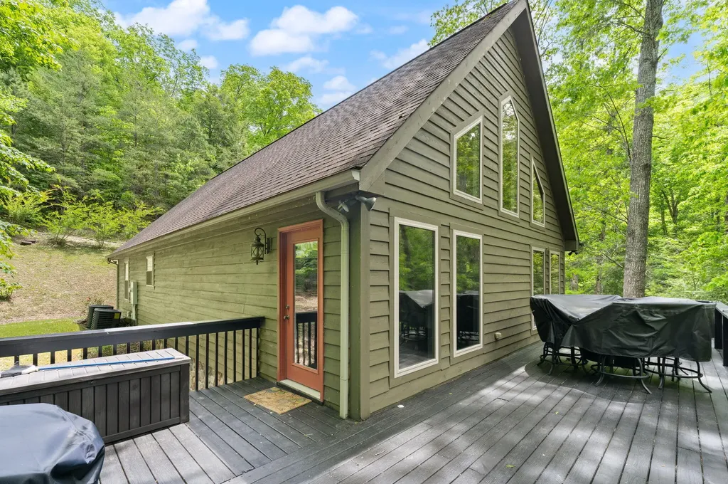 316 Wood View Drive East Bernstadt KY 40729