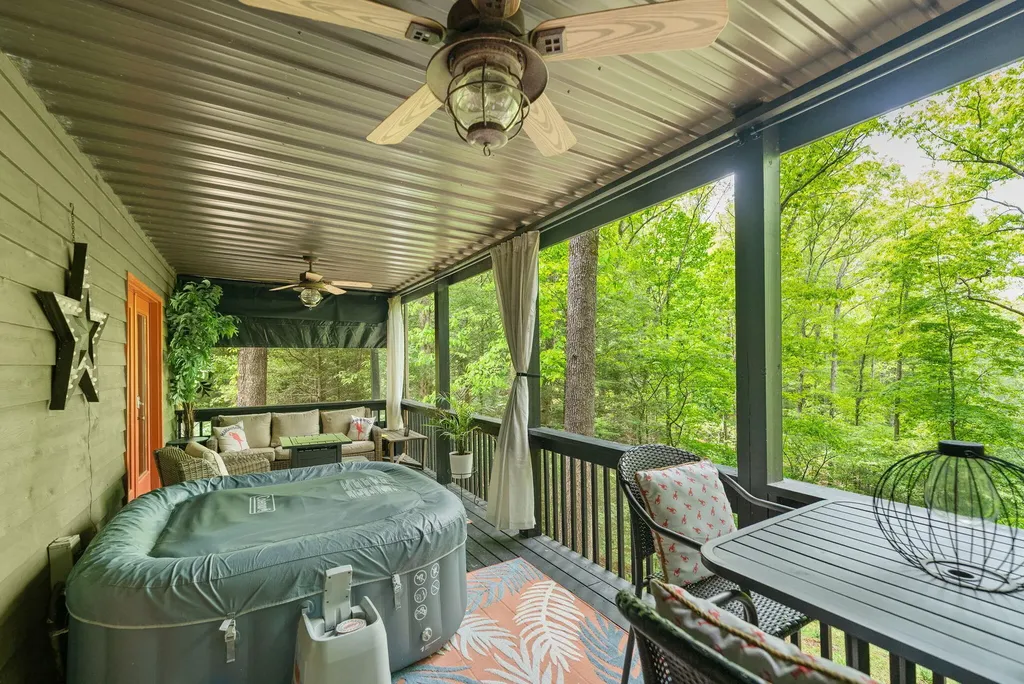 316 Wood View Drive East Bernstadt KY 40729