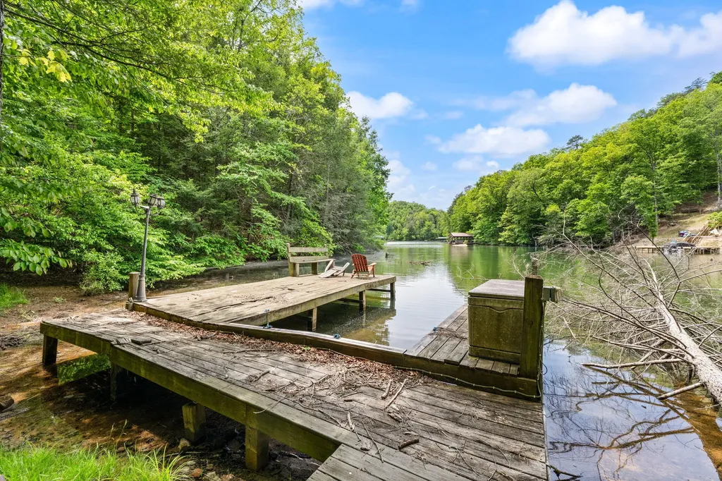 316 Wood View Drive East Bernstadt KY 40729