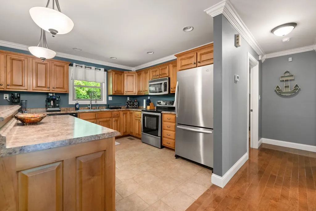 316 Wood View Drive East Bernstadt KY 40729