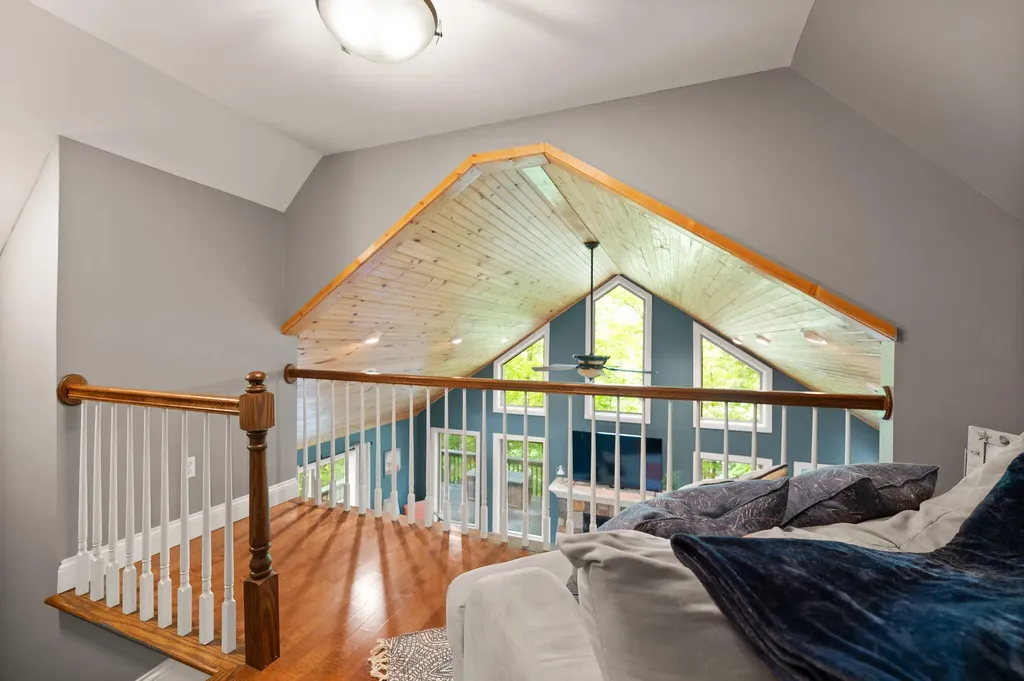 316 Wood View Drive East Bernstadt KY 40729