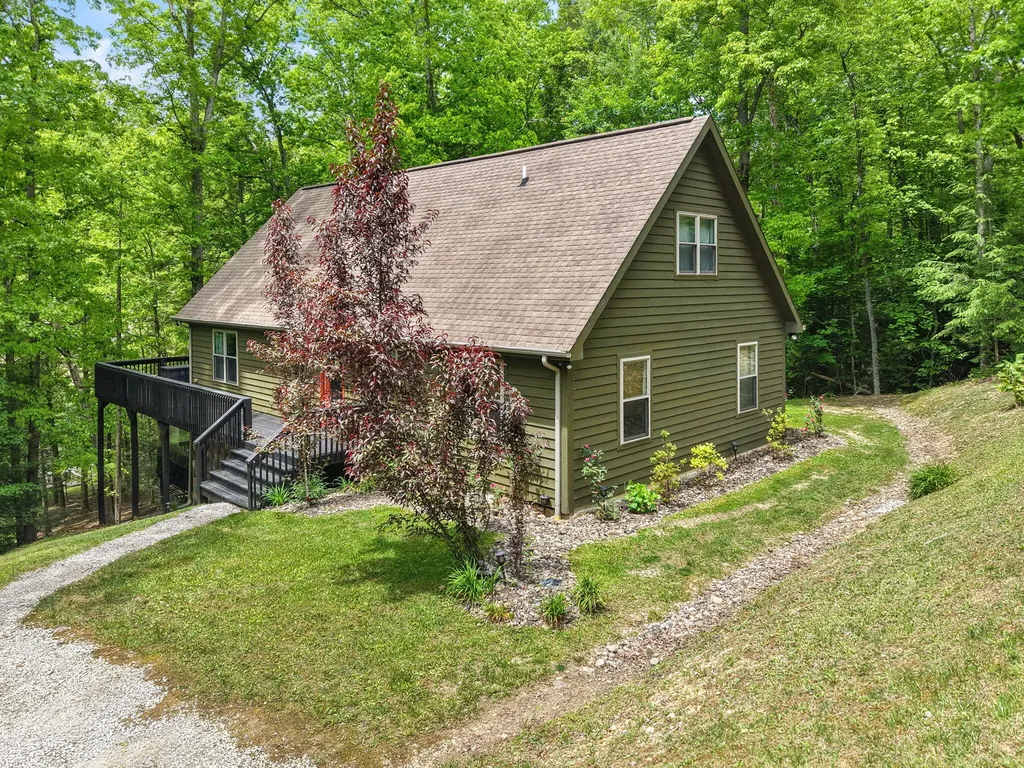 316 Wood View Drive East Bernstadt KY 40729