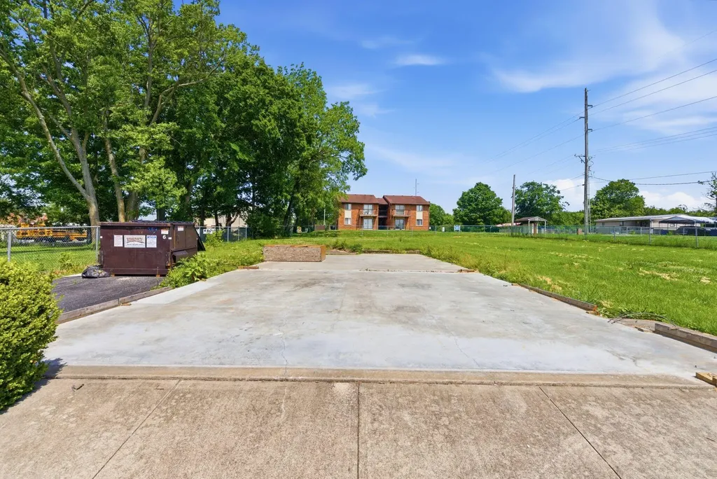 195 Bethlehem Road Paris KY 40361