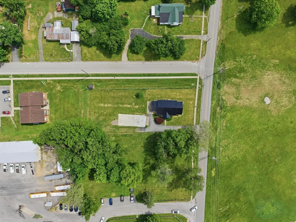 195 Bethlehem Road Paris KY 40361