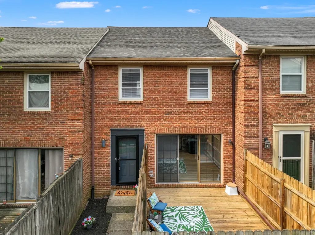 305 Bainbridge Drive Lexington KY 40509