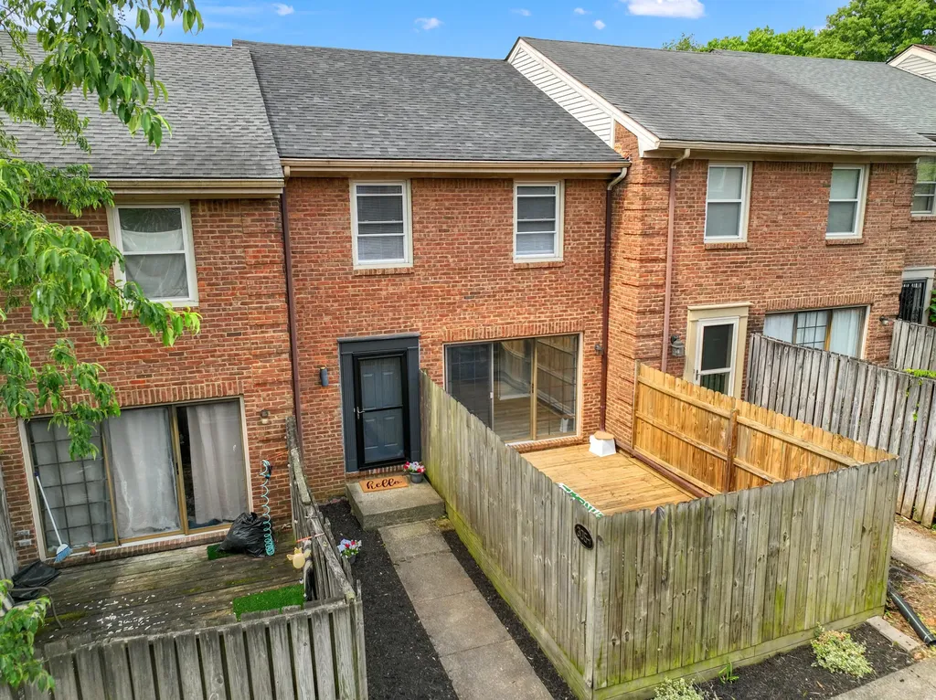 305 Bainbridge Drive Lexington KY 40509